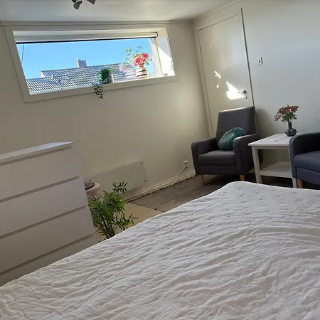 Cosy Studio Apartment By The Cable Car